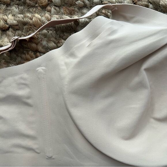 Honeylove Silhouette Bra – Size XL – Sand (Best Seller)-like new - Picture 6 of 9